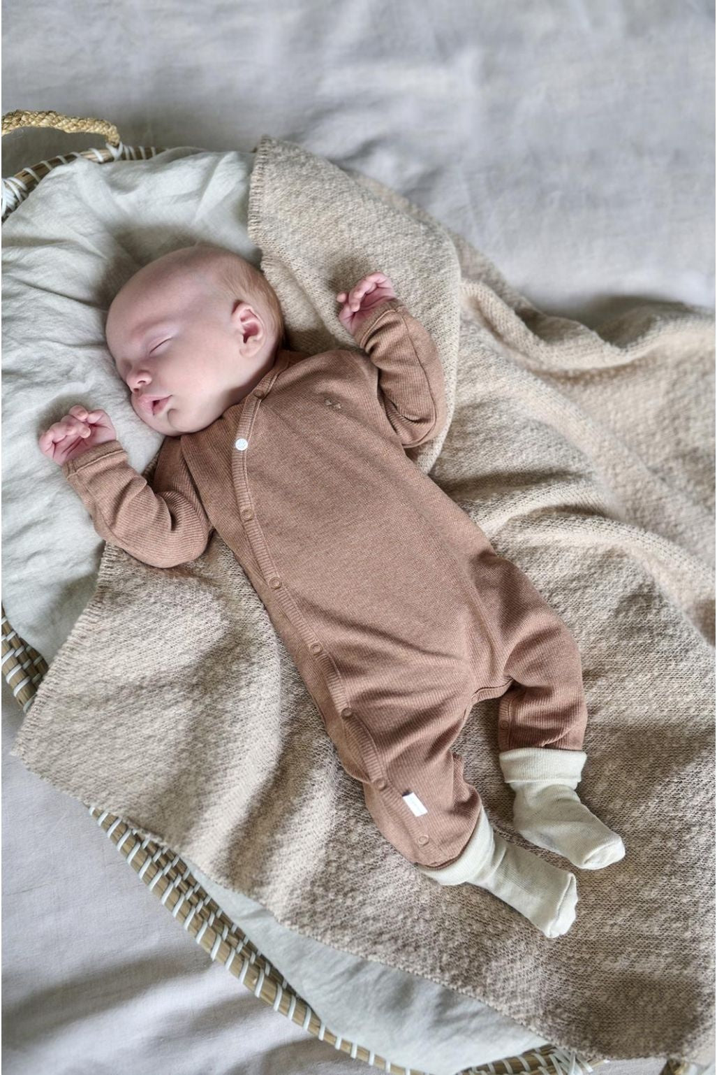 Noppies Playsuit Nevis LS Rib Cafe au Lait Melange