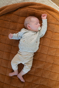 2-in-1 babyspeelkleed & reistas – teddy brown