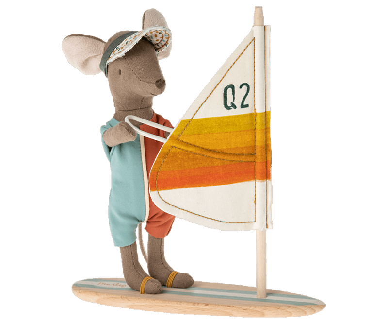 Maileg Beach Mouse, Big brother met Surfplank