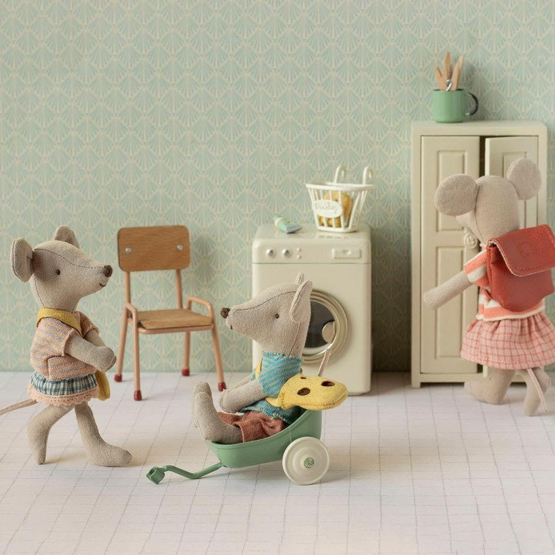 Maileg Little sister mouse with bag