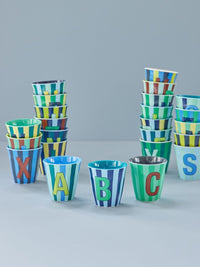 Rice Melamine Beker - Medium - Alfabet Multicolor Blauw