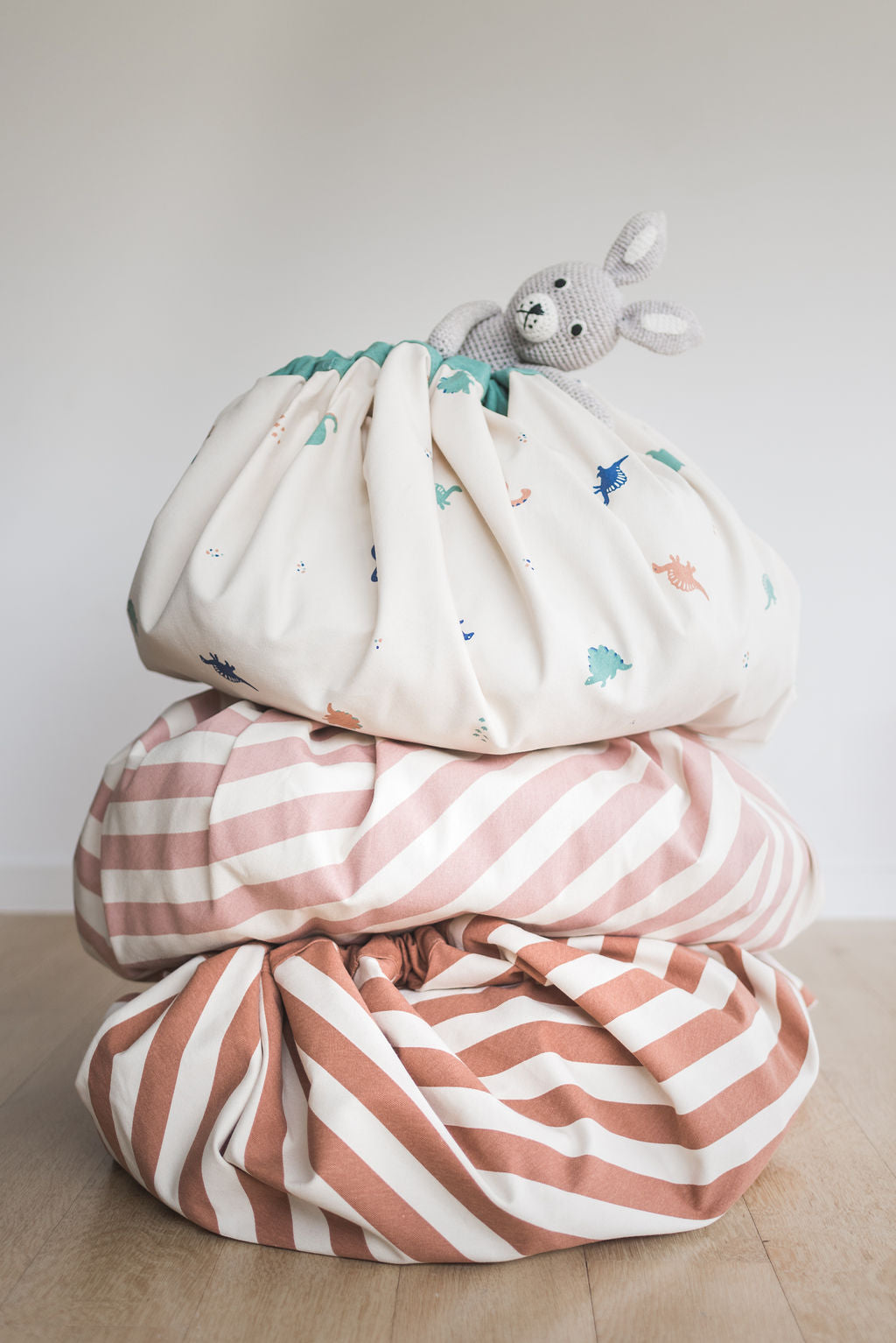 3-in-1 speelkleed & opbergzak - stripes brown